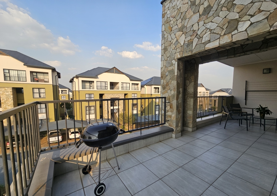 To Let 2 Bedroom Property for Rent in Waterfall Gauteng