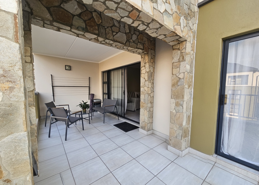 To Let 2 Bedroom Property for Rent in Waterfall Gauteng