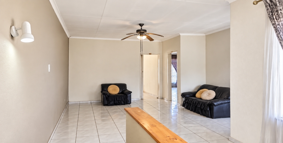 5 Bedroom Property for Sale in Elspark Gauteng