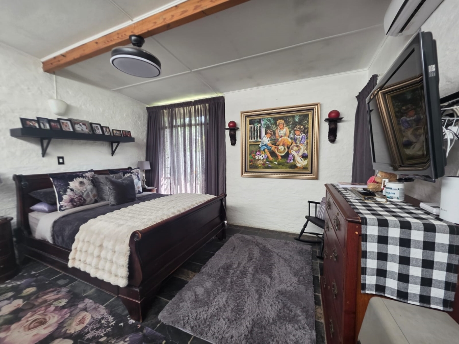 4 Bedroom Property for Sale in Vanderbijlpark SW 5 Gauteng