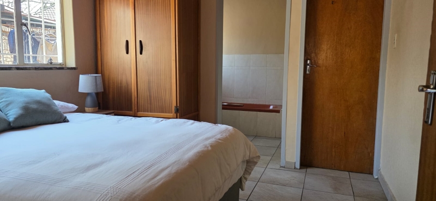 3 Bedroom Property for Sale in Nimrod Park Gauteng