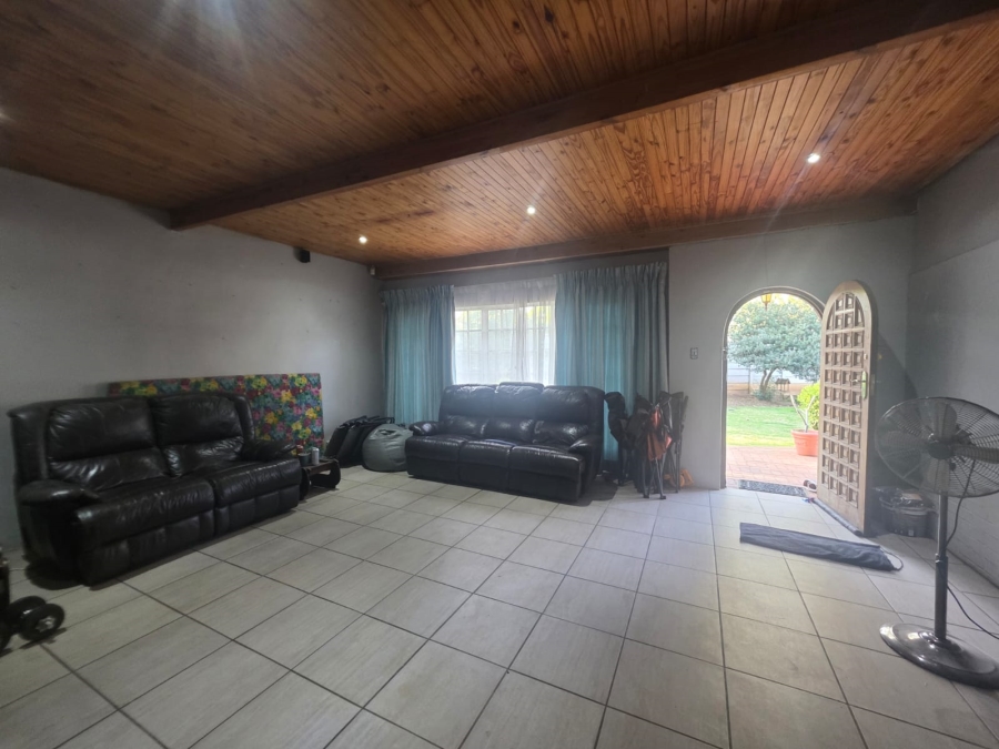 3 Bedroom Property for Sale in Vanderbijlpark SW 5 Gauteng