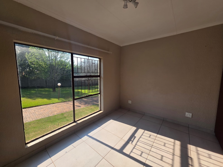 To Let 3 Bedroom Property for Rent in Kaalplaats Gauteng
