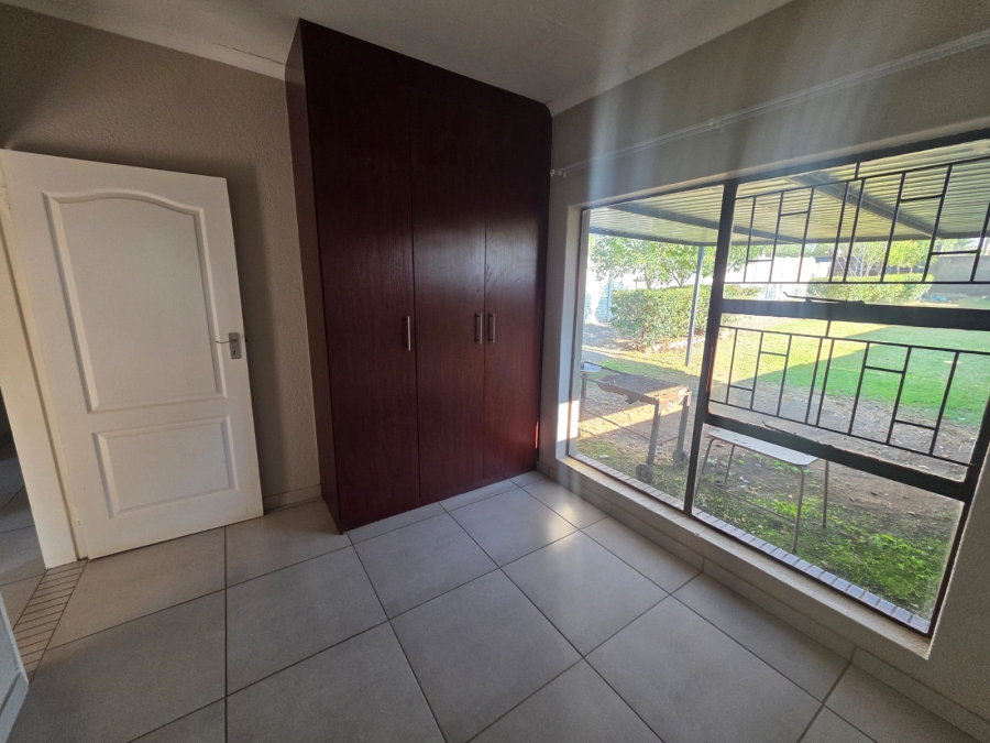 To Let 3 Bedroom Property for Rent in Kaalplaats Gauteng