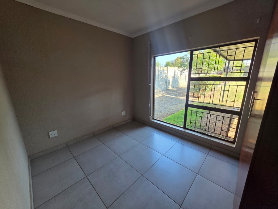 To Let 3 Bedroom Property for Rent in Kaalplaats Gauteng