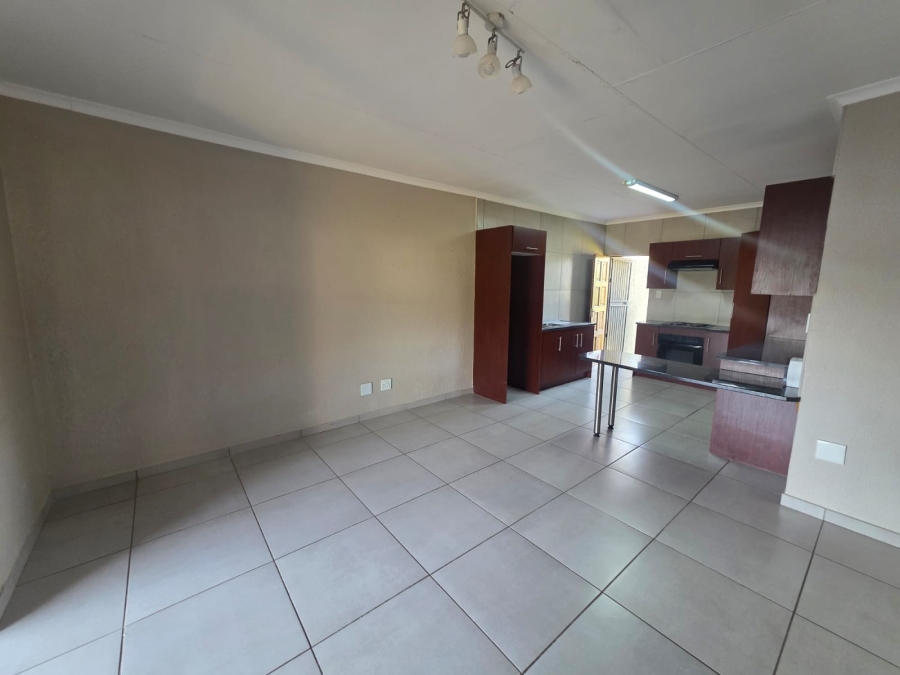 To Let 3 Bedroom Property for Rent in Kaalplaats Gauteng
