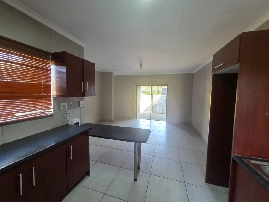 To Let 3 Bedroom Property for Rent in Kaalplaats Gauteng