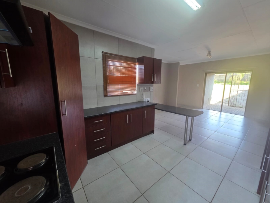 To Let 3 Bedroom Property for Rent in Kaalplaats Gauteng