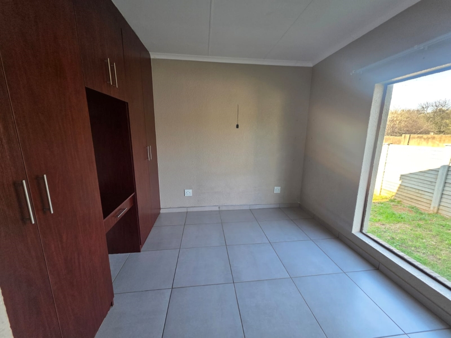 To Let 3 Bedroom Property for Rent in Kaalplaats Gauteng