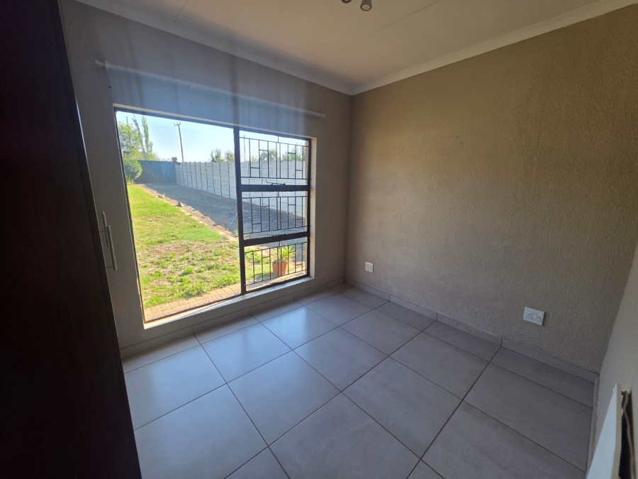 To Let 3 Bedroom Property for Rent in Kaalplaats Gauteng