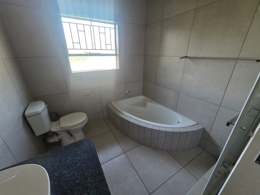 To Let 3 Bedroom Property for Rent in Kaalplaats Gauteng