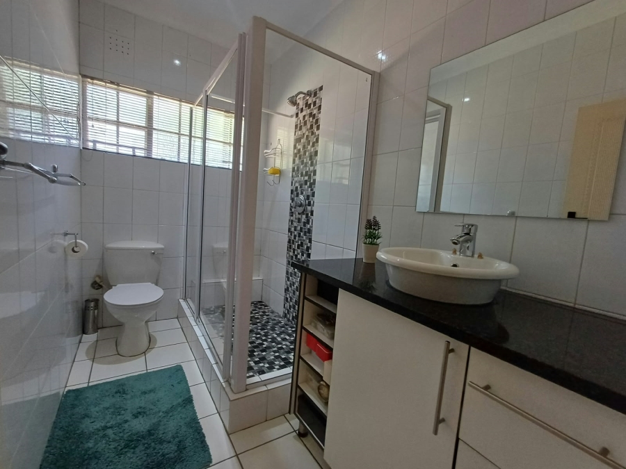 4 Bedroom Property for Sale in Dersley Gauteng