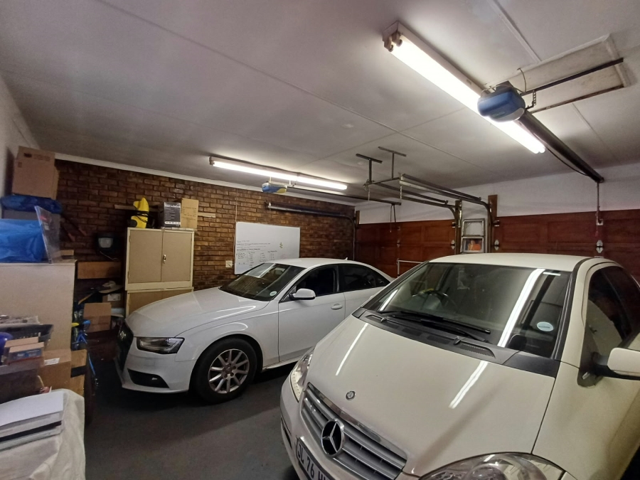 4 Bedroom Property for Sale in Dersley Gauteng