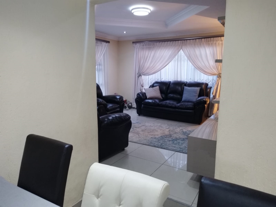 3 Bedroom Property for Sale in Birch Acres Gauteng