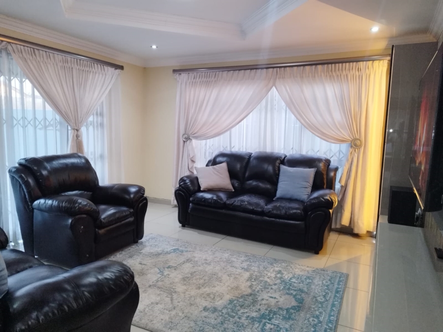 3 Bedroom Property for Sale in Birch Acres Gauteng
