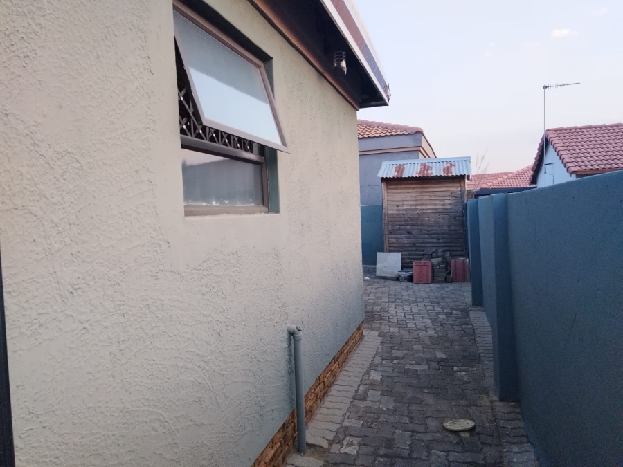 3 Bedroom Property for Sale in Birch Acres Gauteng