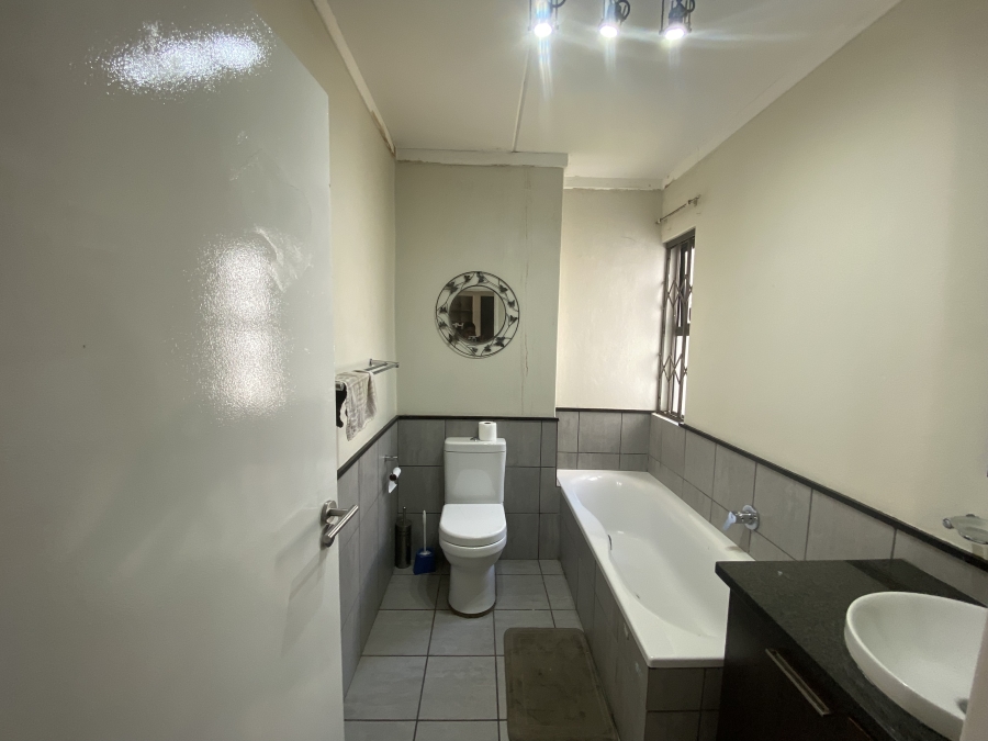 To Let 2 Bedroom Property for Rent in Dainfern Gauteng