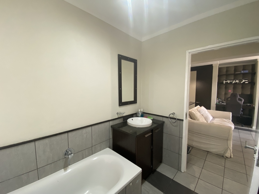 To Let 2 Bedroom Property for Rent in Dainfern Gauteng