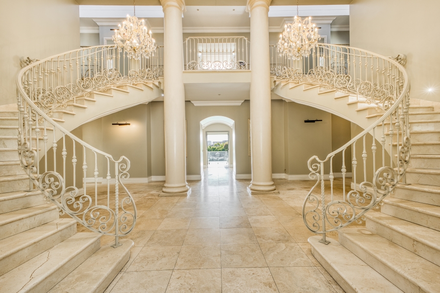 5 Bedroom Property for Sale in Sandhurst Gauteng