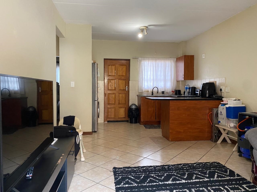 2 Bedroom Property for Sale in Honeypark Gauteng