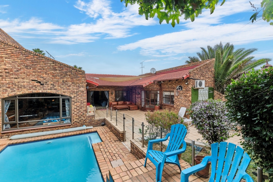 3 Bedroom Property for Sale in Morningside Manor Gauteng