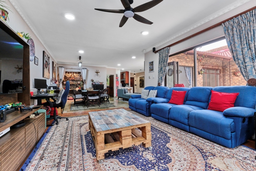 3 Bedroom Property for Sale in Morningside Manor Gauteng