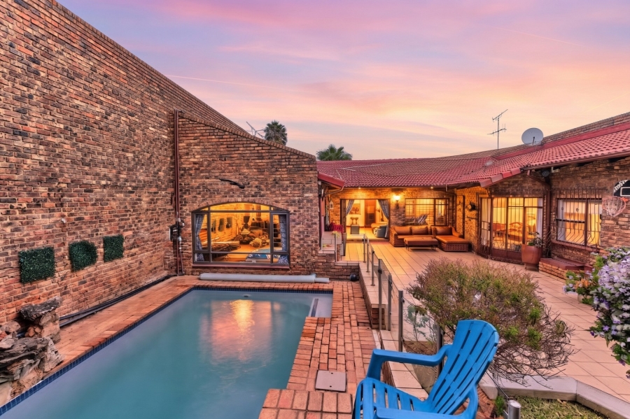 3 Bedroom Property for Sale in Morningside Manor Gauteng