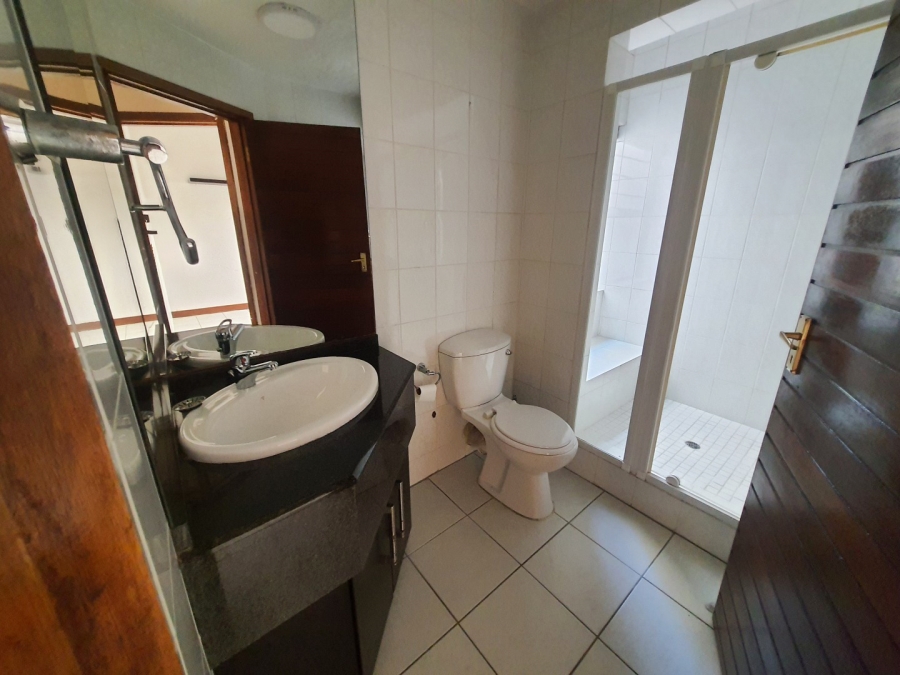 To Let 2 Bedroom Property for Rent in Benmore Gardens Gauteng