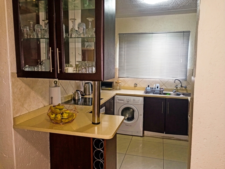 2 Bedroom Property for Sale in Rembrandt Park Gauteng