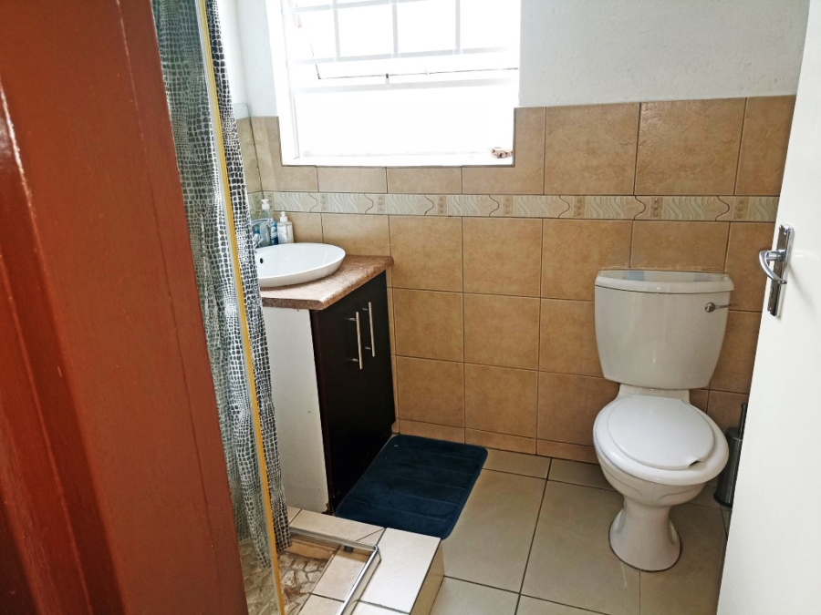 2 Bedroom Property for Sale in Rembrandt Park Gauteng