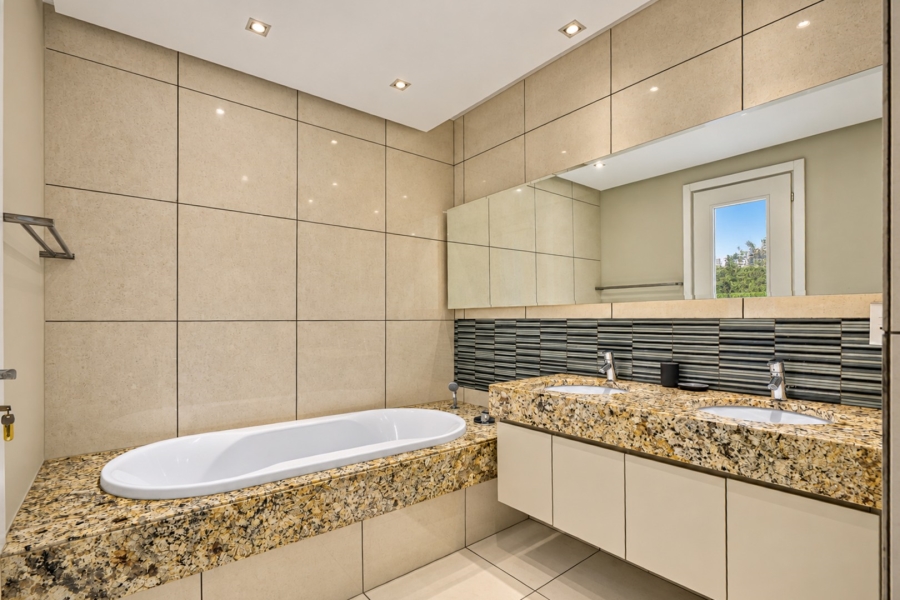 To Let 2 Bedroom Property for Rent in Morningside Gauteng