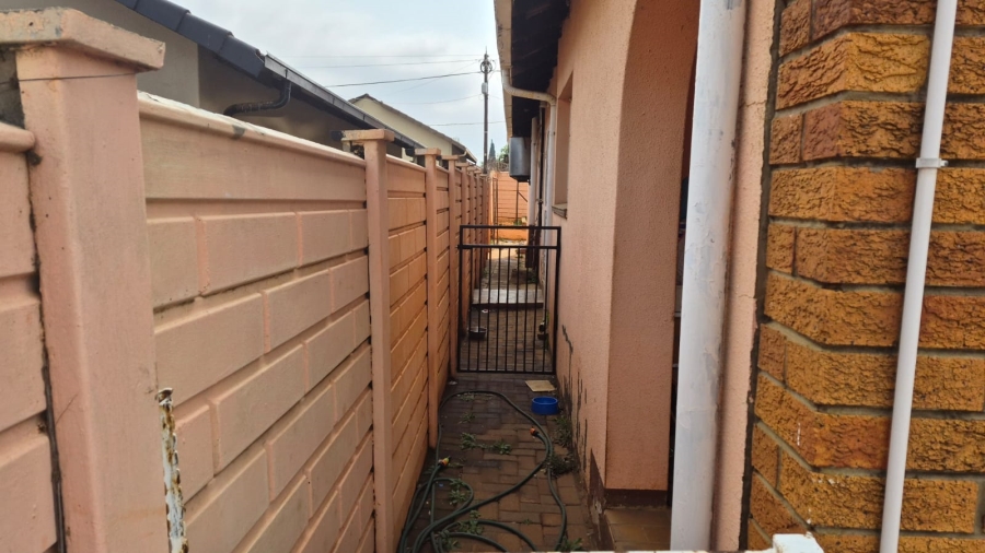 3 Bedroom Property for Sale in Ennerdale Gauteng