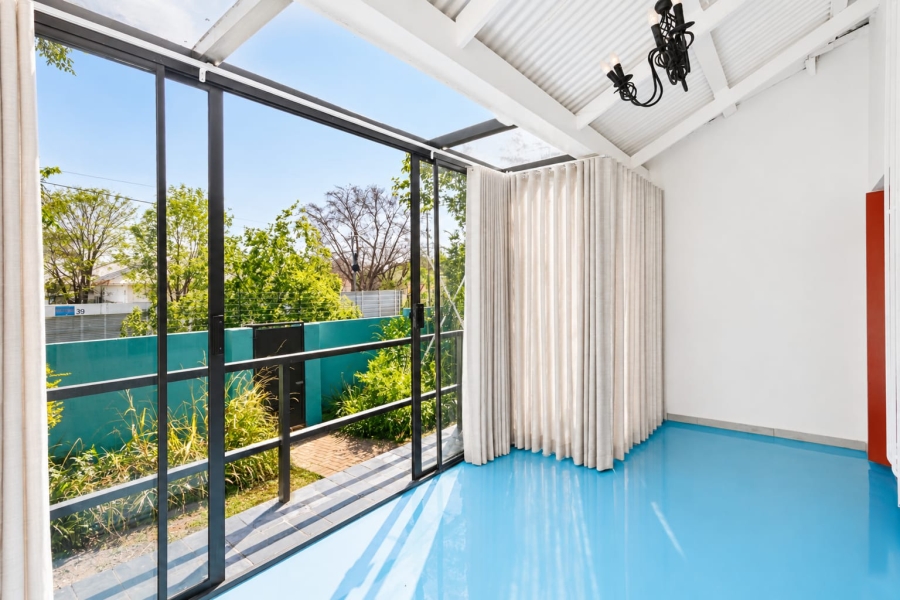 2 Bedroom Property for Sale in Melville Gauteng