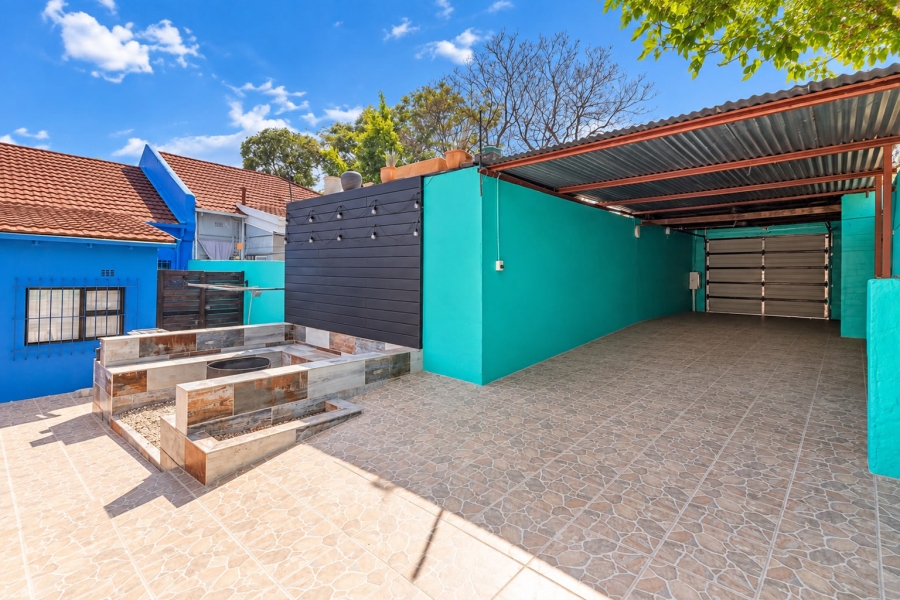 2 Bedroom Property for Sale in Melville Gauteng