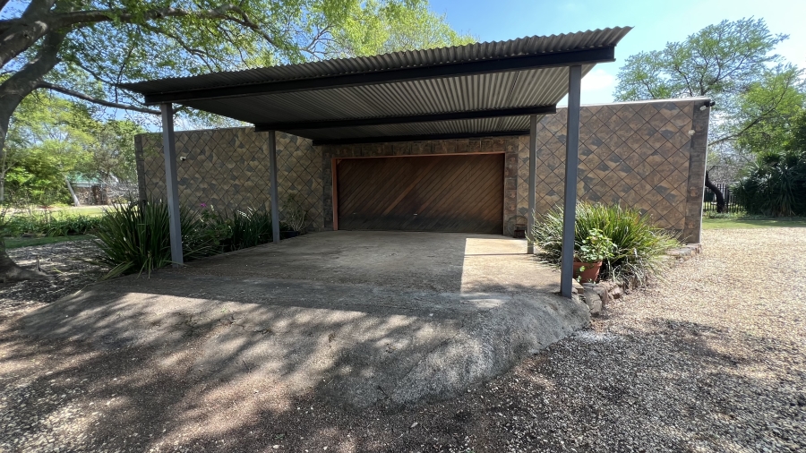 3 Bedroom Property for Sale in Hekpoort Gauteng