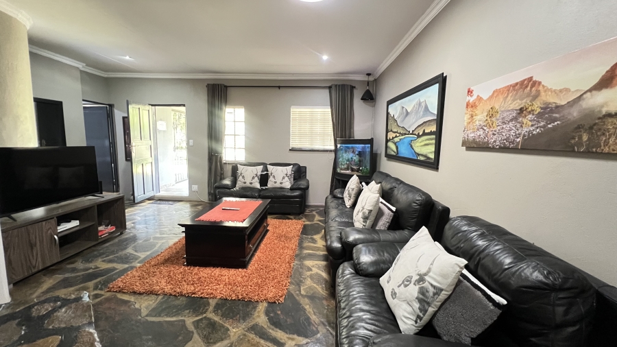 3 Bedroom Property for Sale in Hekpoort Gauteng