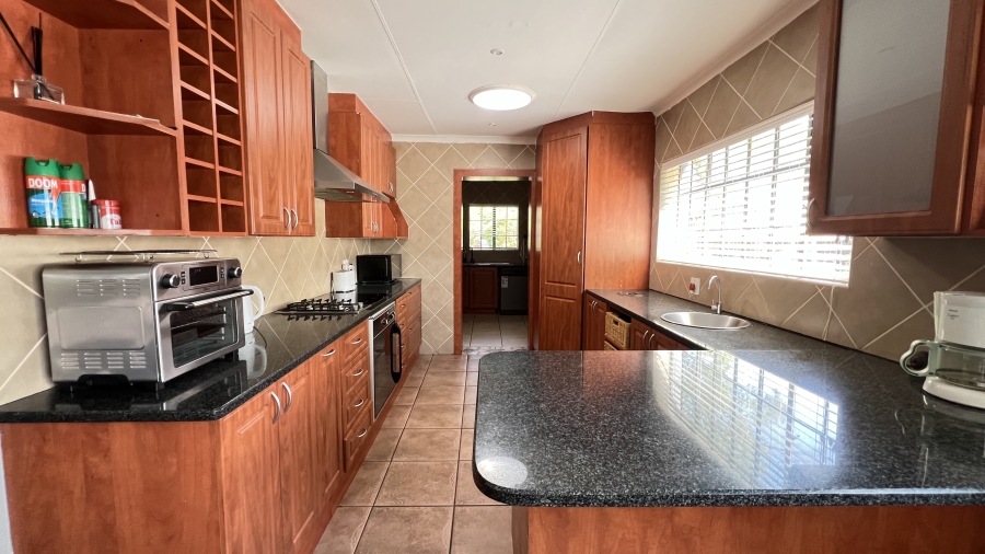 3 Bedroom Property for Sale in Hekpoort Gauteng