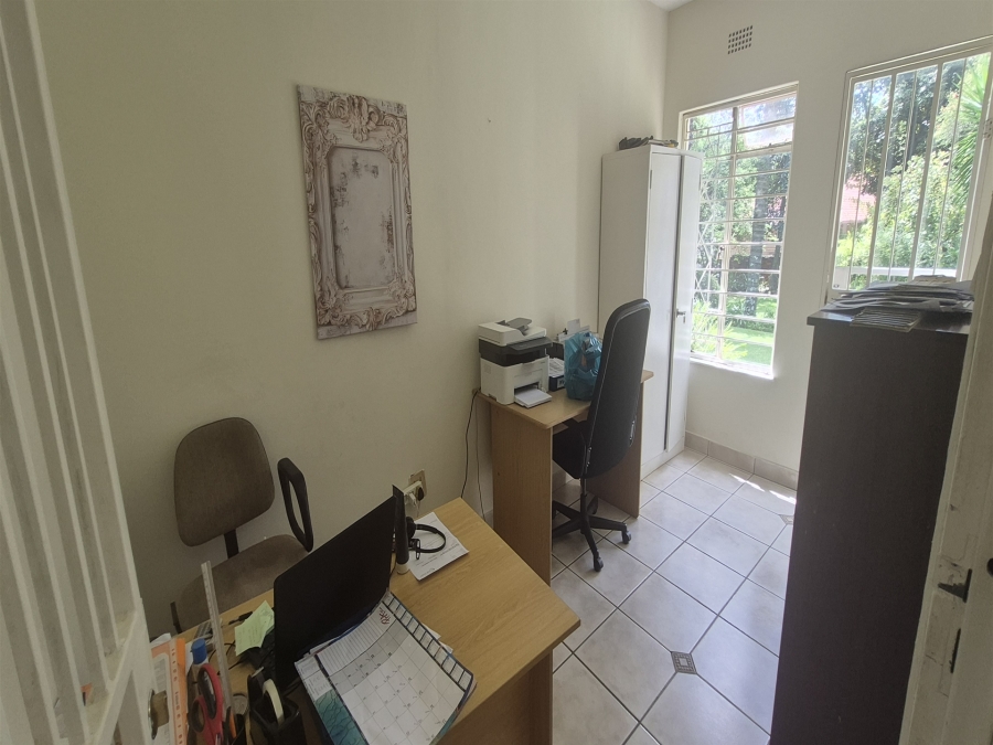 To Let Commercial Property for Rent in Ferndale Gauteng
