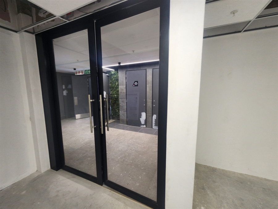 To Let Commercial Property for Rent in Glenadrienne Gauteng