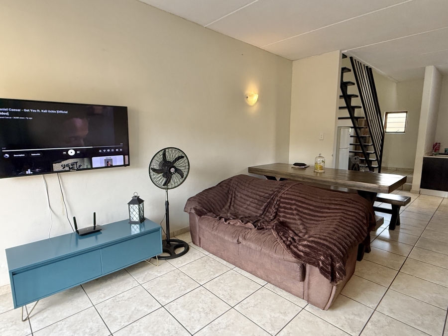 2 Bedroom Property for Sale in Pretorius Park Gauteng
