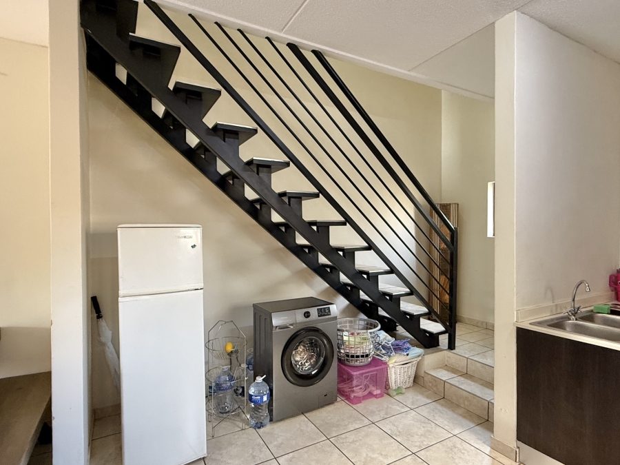 2 Bedroom Property for Sale in Pretorius Park Gauteng