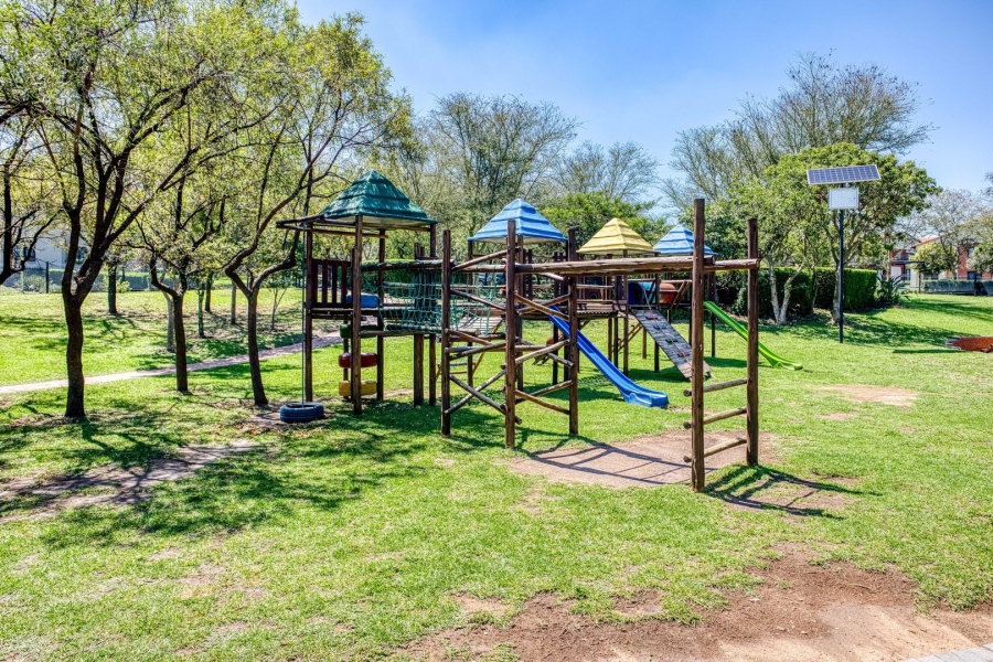 2 Bedroom Property for Sale in Jackal Creek Golf Estate Gauteng