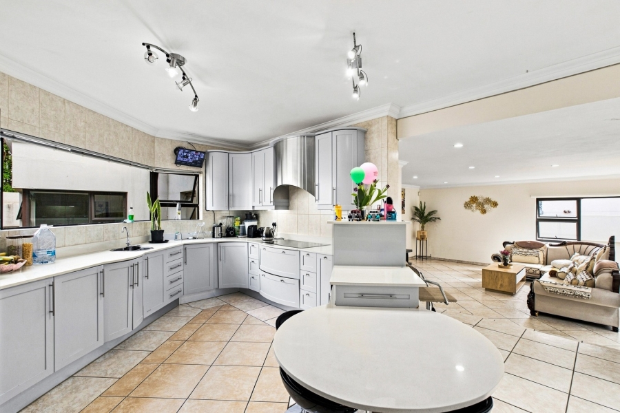 5 Bedroom Property for Sale in Dainfern Golf Estate Gauteng