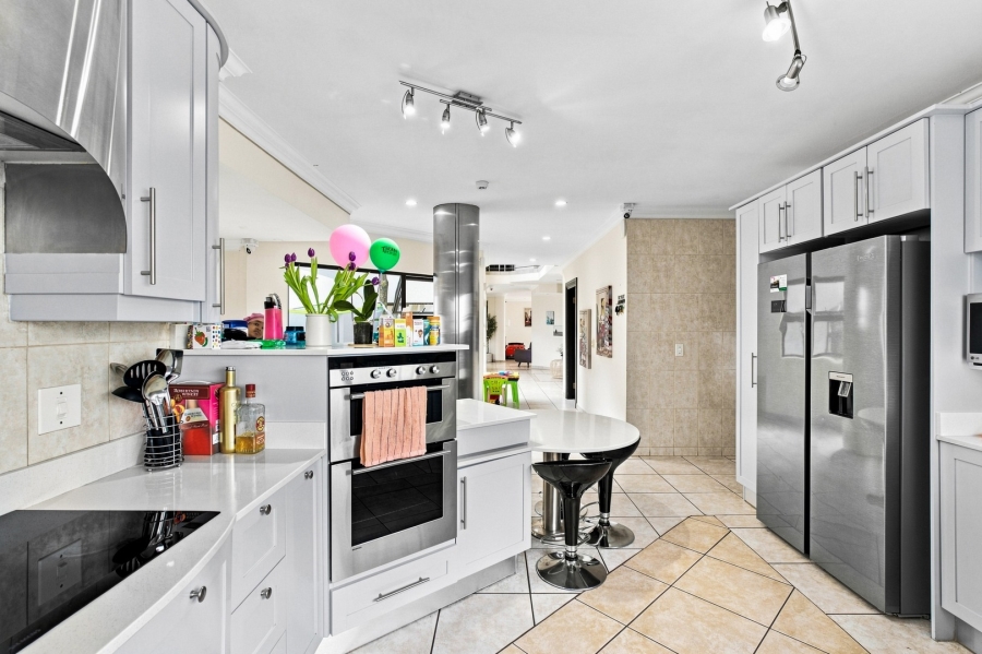 5 Bedroom Property for Sale in Dainfern Golf Estate Gauteng