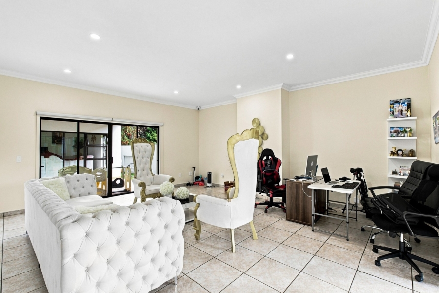 5 Bedroom Property for Sale in Dainfern Golf Estate Gauteng