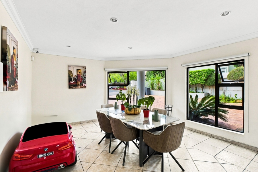5 Bedroom Property for Sale in Dainfern Golf Estate Gauteng