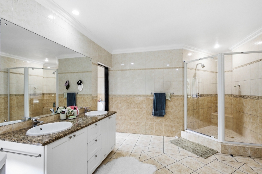 5 Bedroom Property for Sale in Dainfern Golf Estate Gauteng
