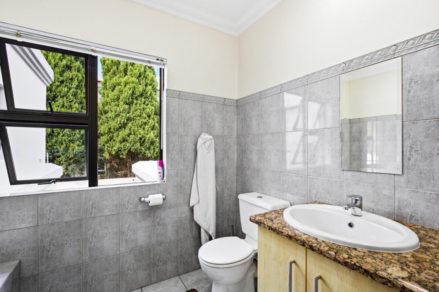 5 Bedroom Property for Sale in Dainfern Golf Estate Gauteng