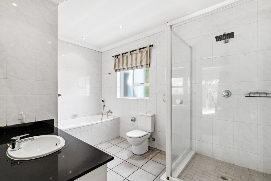 4 Bedroom Property for Sale in Dainfern Golf Estate Gauteng