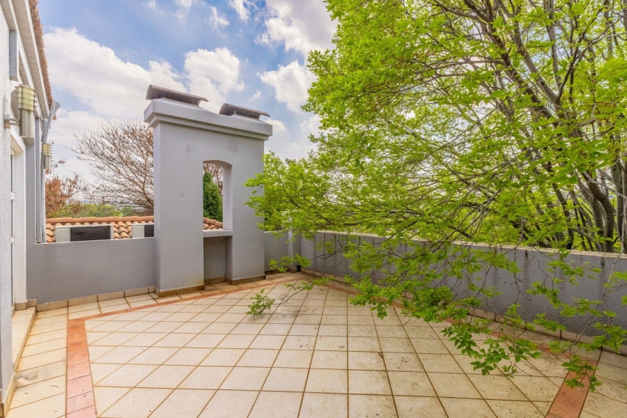 4 Bedroom Property for Sale in Dainfern Golf Estate Gauteng